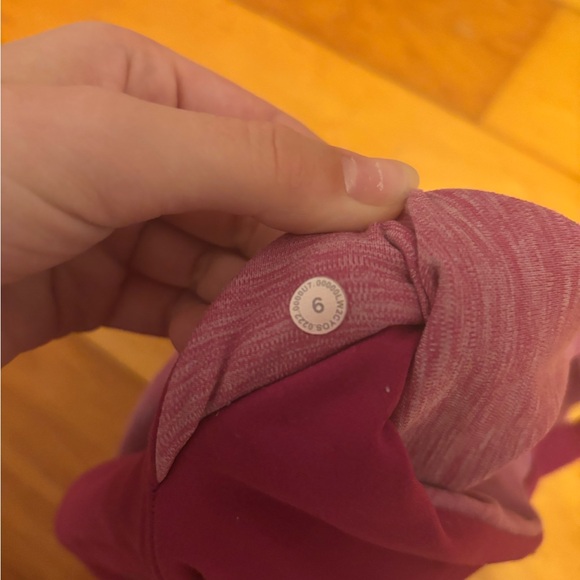 Lululemon reversible sports bra - Picture 4 of 4